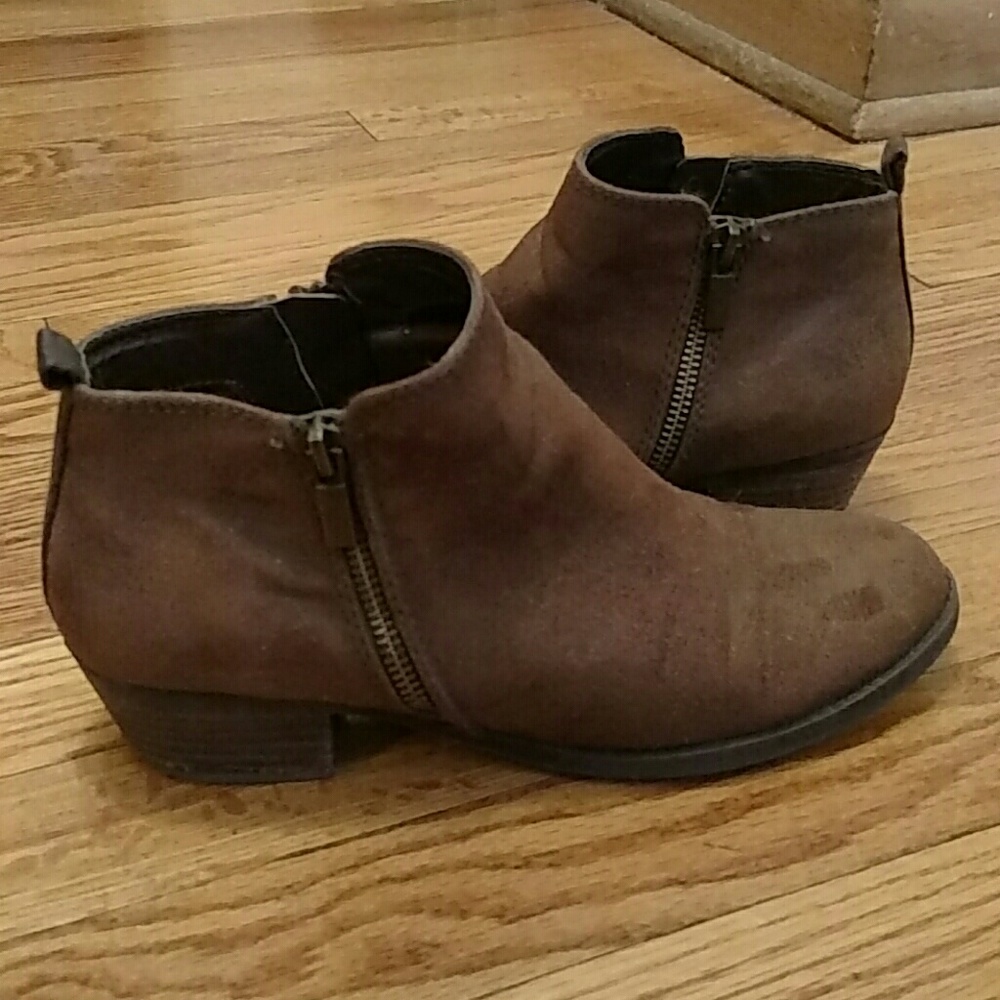 Brown booties w/heel - Size 7
